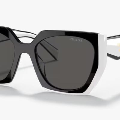 Óculos Solar PRADA SPR 15W 54-19 09Q-5SO (Acetato Preto e Branco)