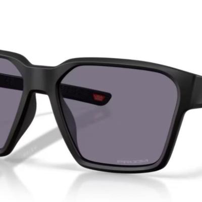 Óculos Solar Esportivo OAKLEY OO9497L (BRIZA) 58-16 0158 (Preto Fosco/Prizm Cinza)