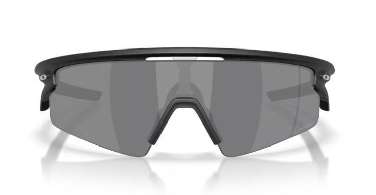 Óculos Solar Esportivo OAKLEY - OO9531 (SPHAERA STRIKE) 0137 (Acetato Máscara Preto Fosco/Prizm Black)