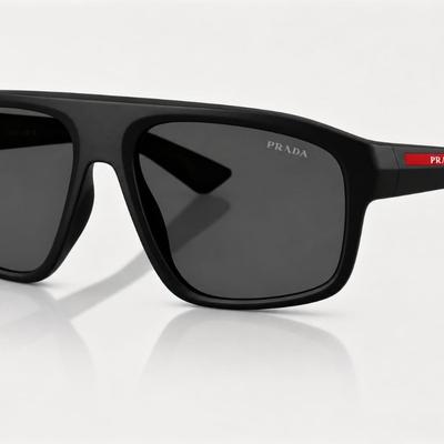 Óculos Solar PRADA LINEA ROSSA SPS B02 59-17 1BO-06F (Acetato Preto Fosco/Lentes Cinza)